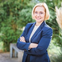 Dr. Irena Schindler